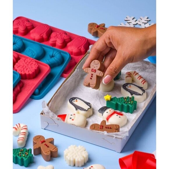 So Yummy Bella 2pc Chocolate Mold Set Gingerbread Man Pine Trees Penguin Stars - Picture 2 of 7